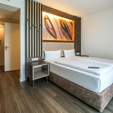 Tools Hotel 3*