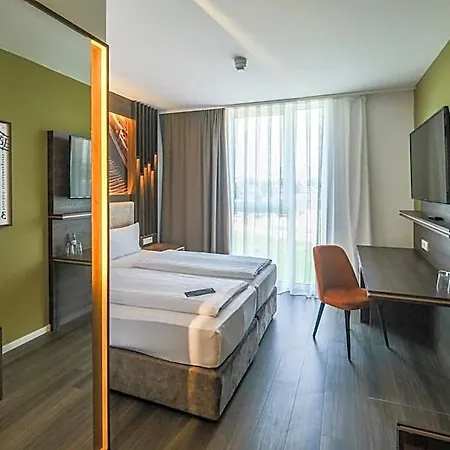 Roomingtons Alb Hotel