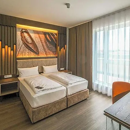 Hotel Roomingtons Alb 3*